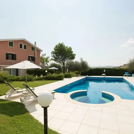 Calaforno Villa *