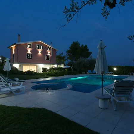 Calaforno Villa